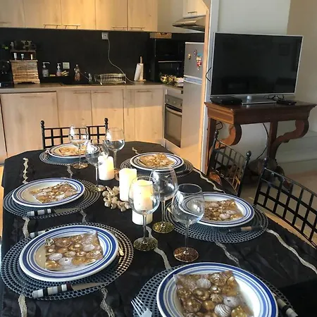 De 2 Chambres A A 500 M De La Avec Vue Sur La Terrasse Amenagee Et Wifi Apartamento