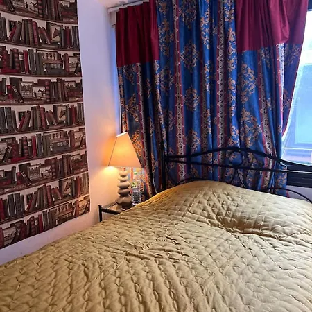 De 2 Chambres A A 500 M De La Avec Vue Sur La Terrasse Amenagee Et Wifi *